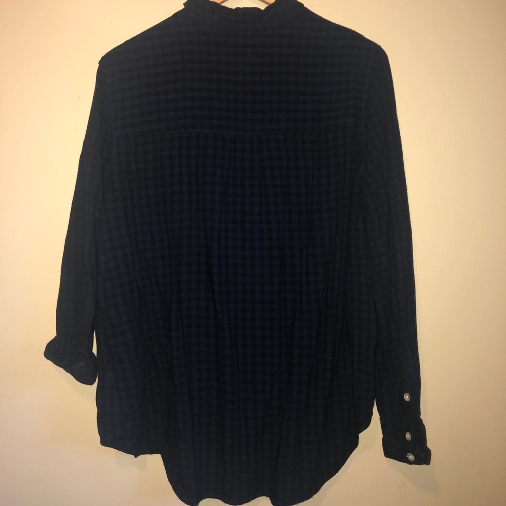 Universal Threads Flannel - Picture 3 of 4